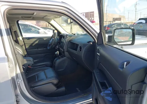 2016 Jeep Patriot High Altitude Edition z USA, uszkodzony, nr VIN 1C4NJRFB6GD658621